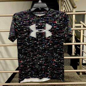 UNDER ARMOUR BLACK HeatGear SHIRT